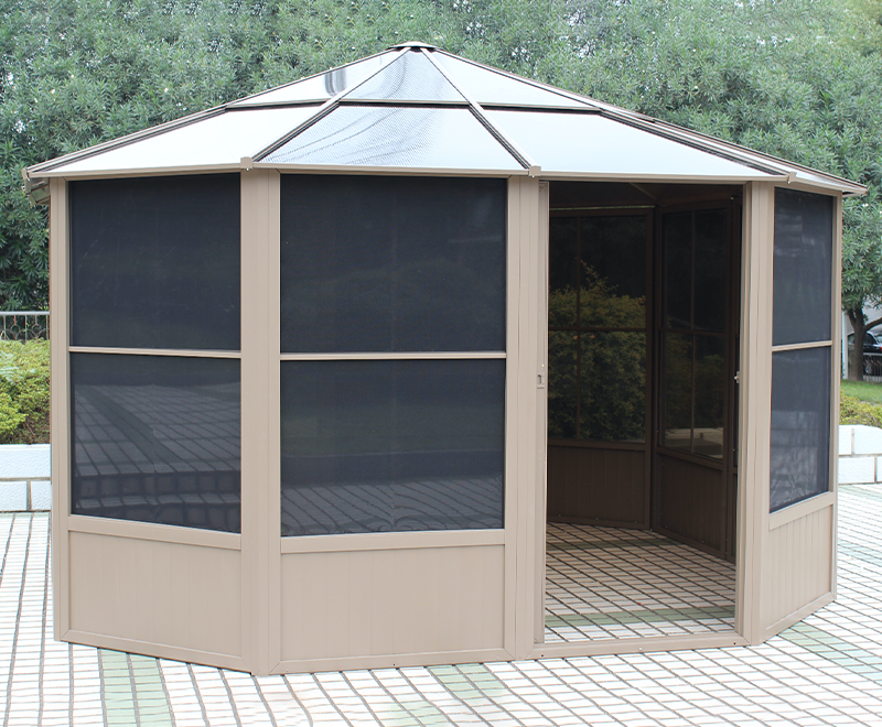 12x12ft solarium met metalen dak en schuifdeuren